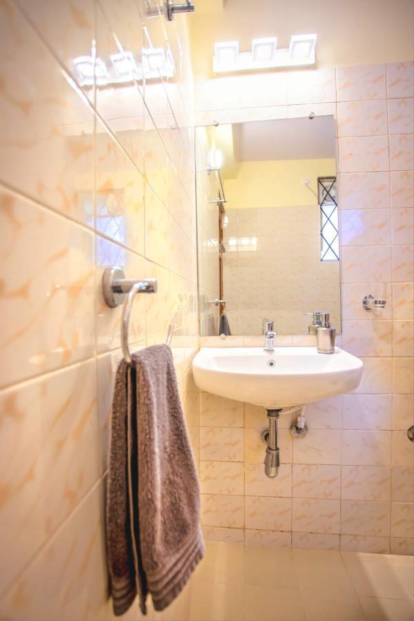 'Golden Rosa' Beach apartment Benaulim Exterior foto